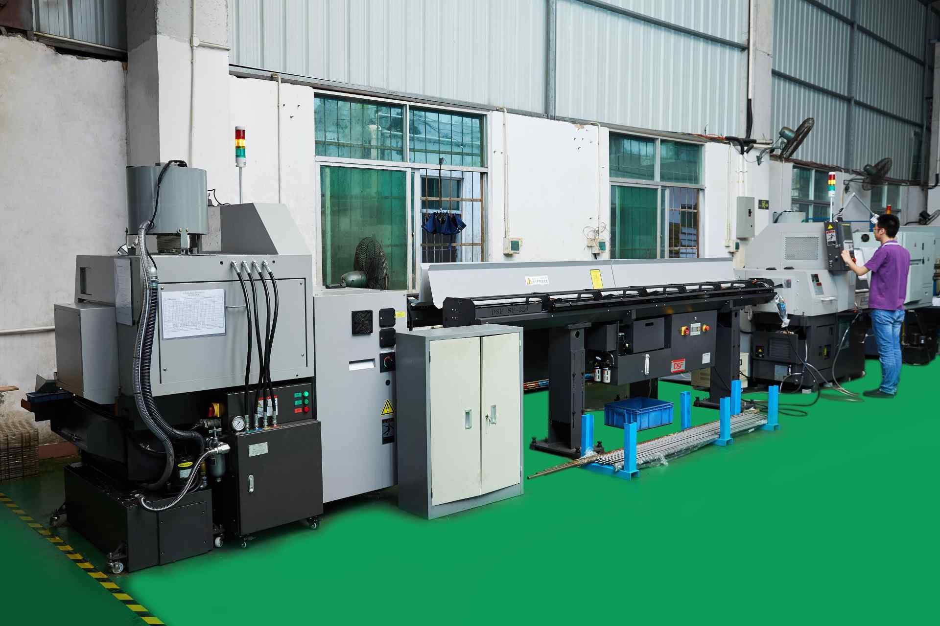 Precision CNC Tunring Center Workshop of Custom Machined Parts